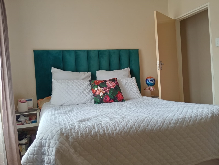 To Let 3 Bedroom Property for Rent in Waterval East North West